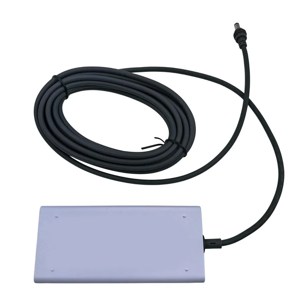 

Различные приложения. Эффективно встроенный адаптер переменного тока мощностью 195 Вт работает отлично с использованием новой системы Starlink.