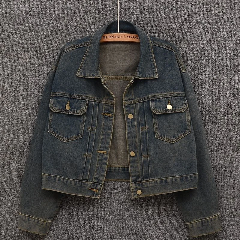 سترة ريترو من قماش الدنيم باللون الأزرق الداكن للنساء في خريف 2025، سترة جديدة فضفاضة ومتعددة الاستخدامات على طراز هونج كونج، سترة نسائية عصرية