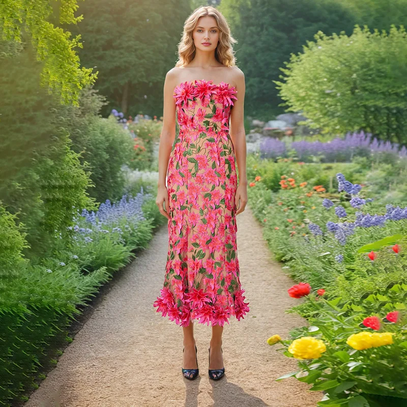 

Seaside vacation style long dress tube top three-dimensional flower embroidery hip wrap waist thin dress fashionable simple luxu