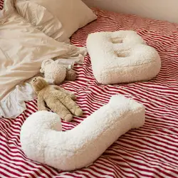English Letter Pillow Alphabet Plush Pillow Plush Alphabet Letter Shape Pillow for Sofa Bed Couch Office Car Seat Decoration
