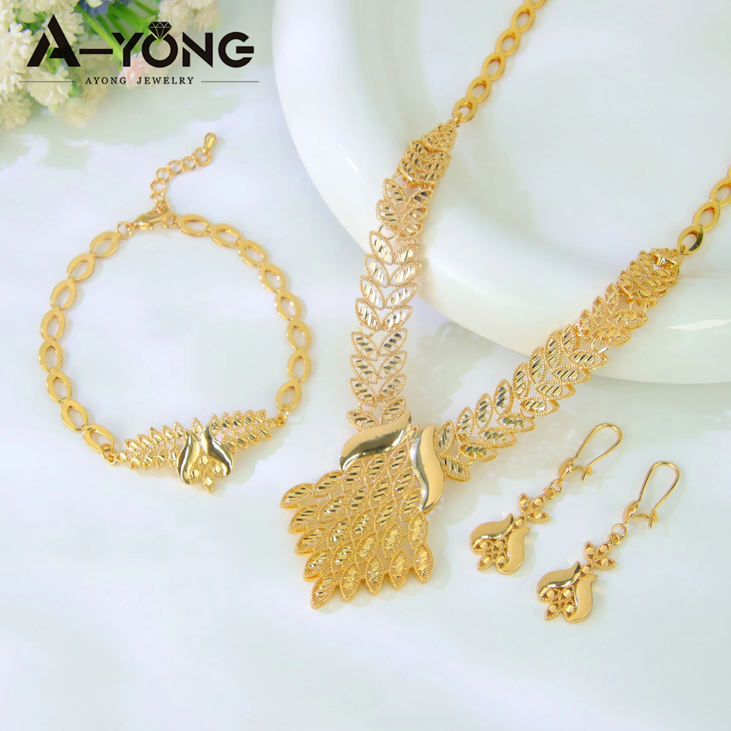 Luxuriöses Dubai Brautschmuck-Set 21k Vergoldet Nigeria Elegante Halskette Armband Ohrringe Arabischer Frauen Party-Schmuck – Detail 3