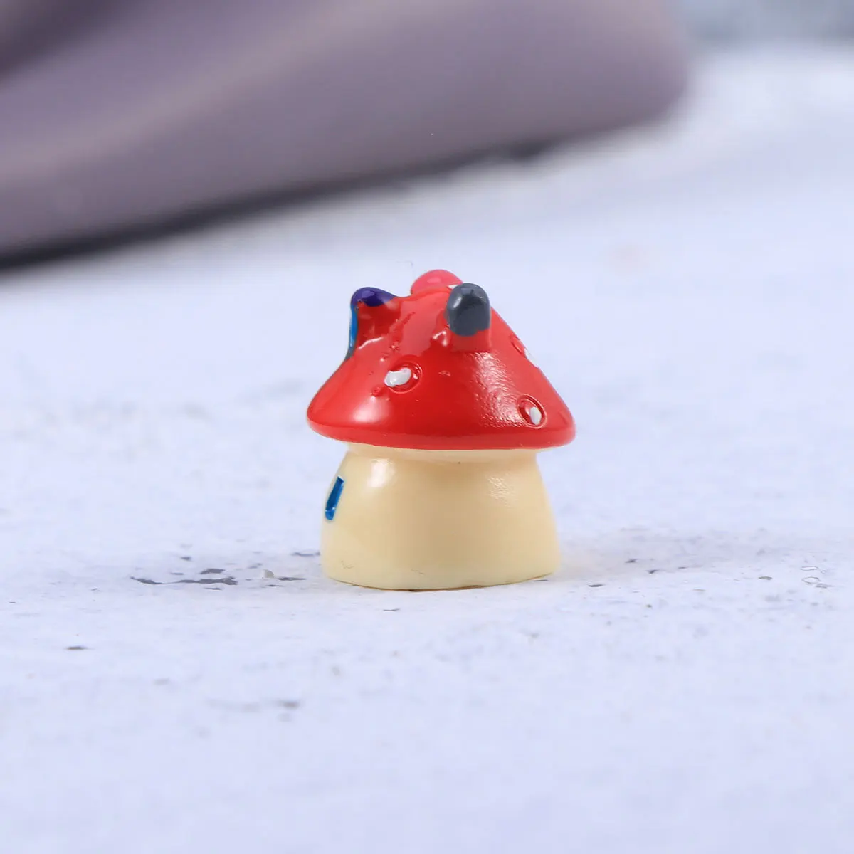 

Mushroom House Micro Landscape Ornament Extra Small Red Resin Mini Fairy Garden Decor Tiny Moss Plant Terrarium Accessories