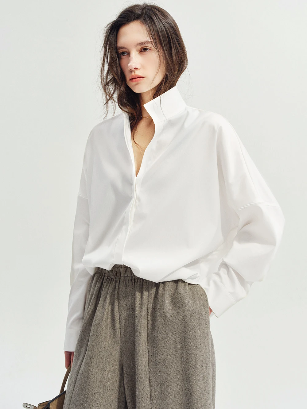 

Новая дизайнерская женская рубашка Ownsong: гладкая, белая, свободного кроя, из хлопка, не мнется, для весны и лета, повседневный стиль, с длинным рукавом