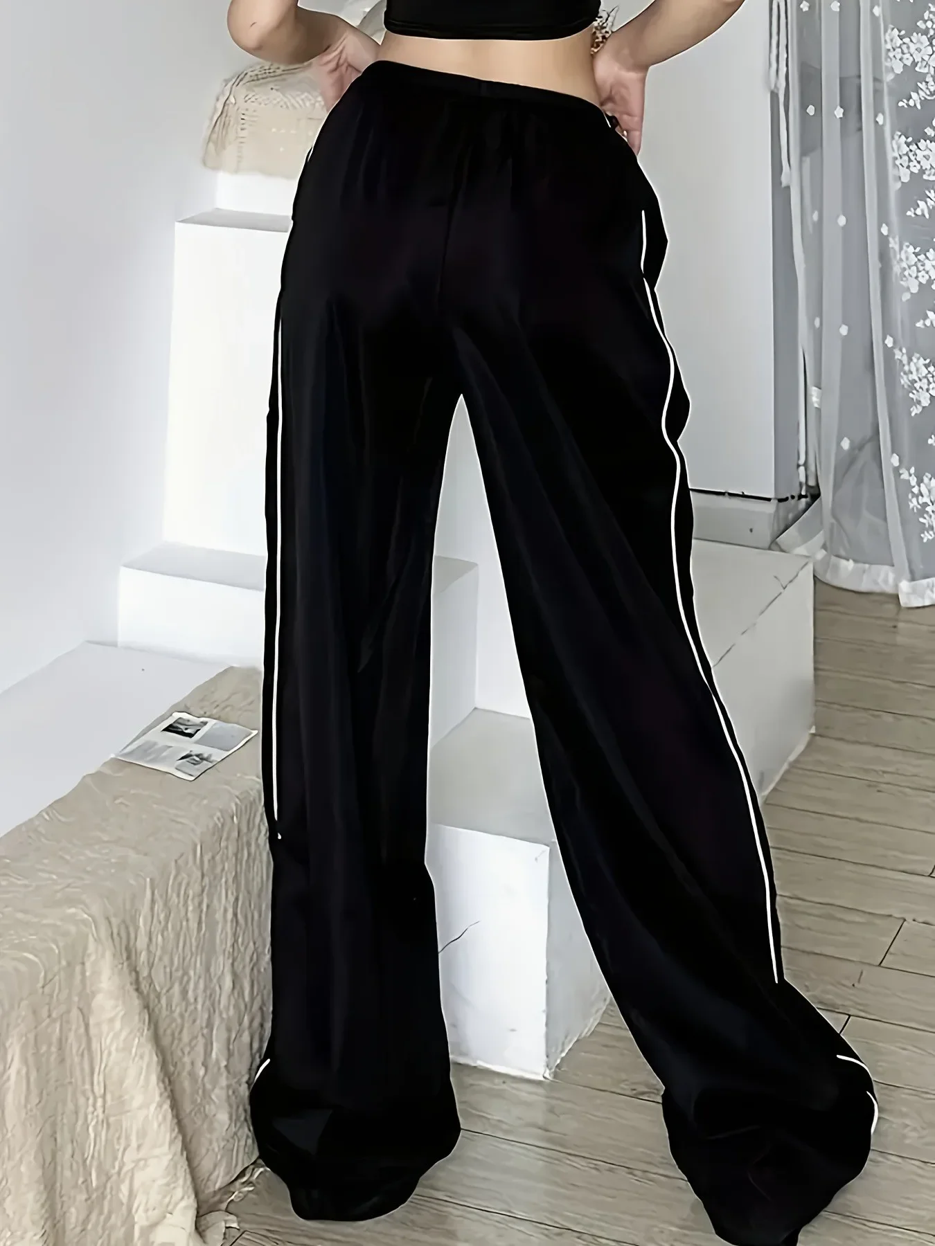 กางเกงวอร์มขายาวสีดำสำหรับผู้หญิง มีแถบข้าง เอวผูกเชือก ทรงหลวม สไตล์ลำลอง สตรีทแวร์