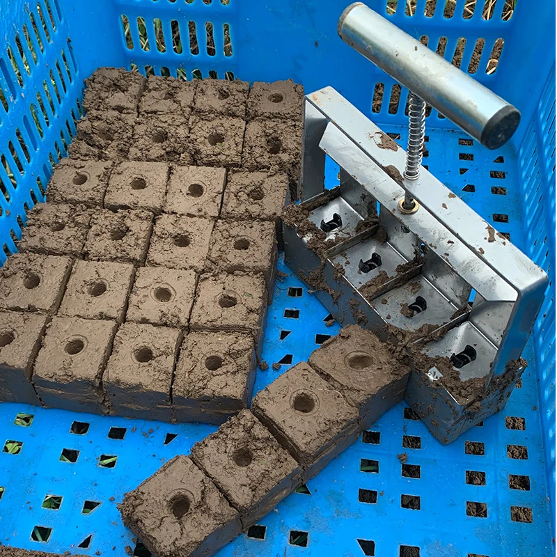 Handheld Soil Blocker 2-Inch Soil Block Maker Soil Blocking Tool with Dibbles Dibbers for Garden Prep Home Garden Gadget Tools