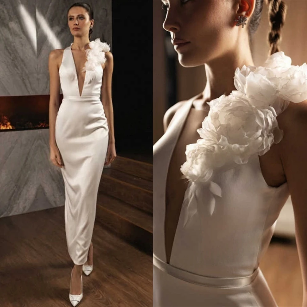 ชุดราตรีคอวีผ้าซาตินที่สง่างามแบบกำหนดเอง ชุดเดรสพรหมแขนกุดที่ละเอียดอ่อน ชุดนางเงือกแบบเปิดหลัง ชุดโอกาสพิเศษ