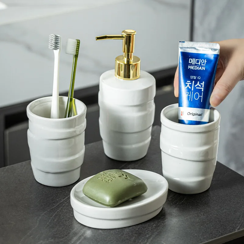

Ceramic bathroom wash set home rinse cup set bathroom four piece set decorative items gift giving shampoo dispenser bathroom