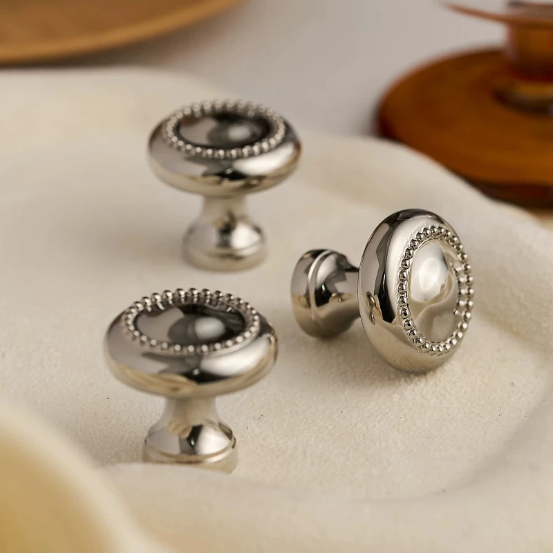 French Retro Brass Handle Kitchen Wardrobe Door Drawer Shoe Cabinet Small Knob Electroplated High-end Single Hole Circular Pulls