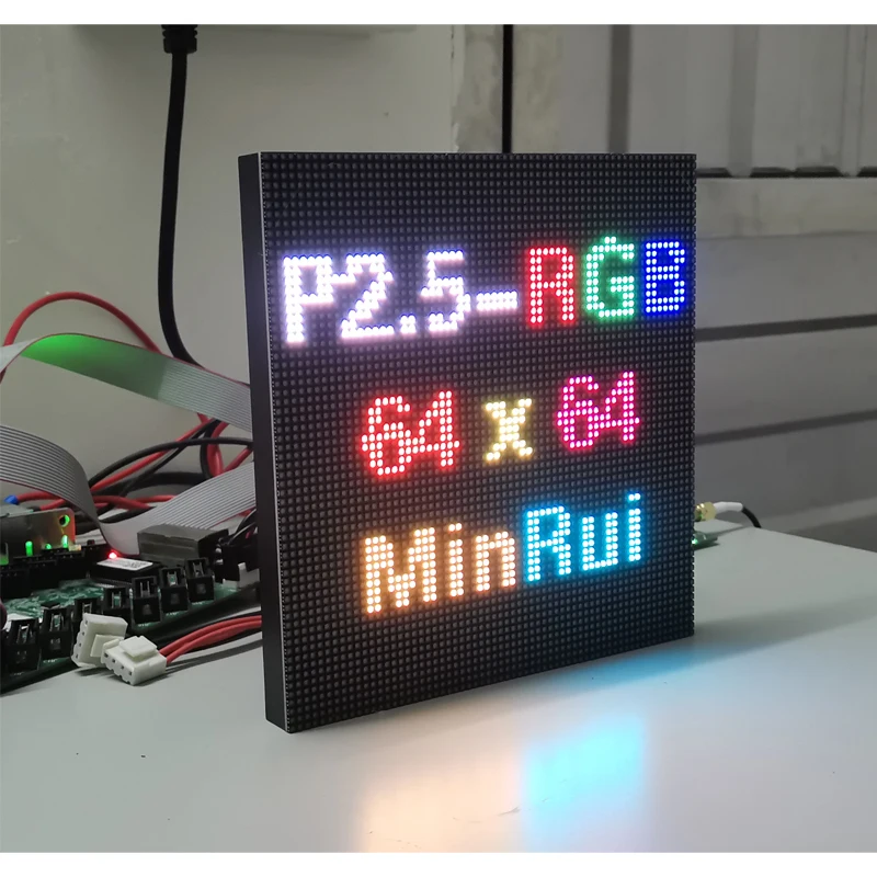 P2.5 Resolusi Tinggi 1/32 Scan RGB Rental Video Layar LED SMD2121 3 In 1 LED Modul 160X160Mm LED Display Panel 64X64 Piksel