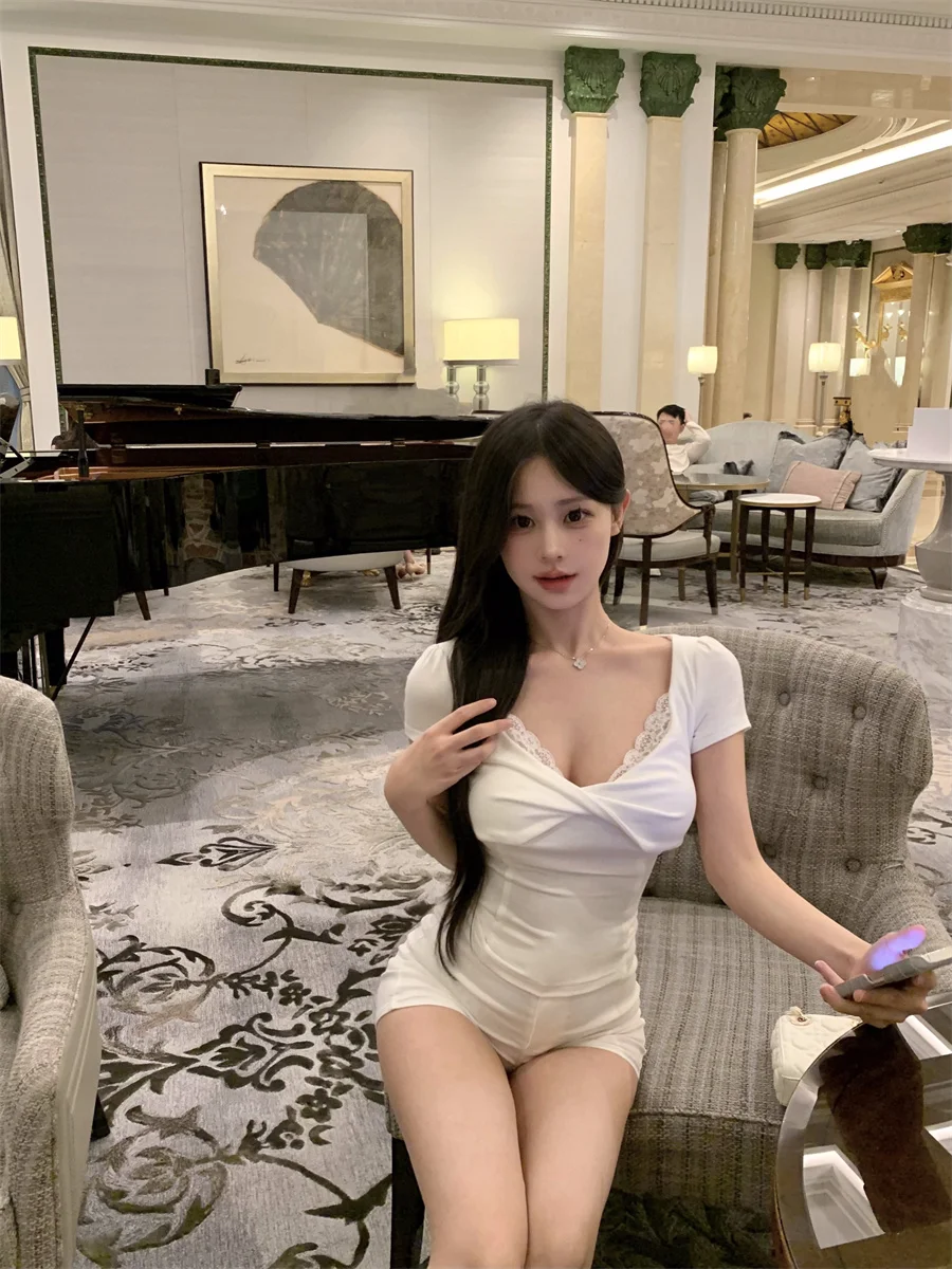 GAODINGLAN 레이스 로우 컷 V넥 섹시한 여성 티셔츠, 반팔 슬림 타이트 여성 크롭탑, 화이트 보터밍 티, 여름