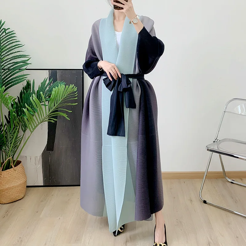 

Ближневосточное платье Abaya Gradient Color с длинным спортким костюмом, кардиганом больших размеров, галстуком