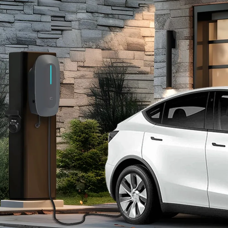 Type 2 Smart EV Charger Electric Vehicle Charging Station With WiFi Connectivity For Home Use