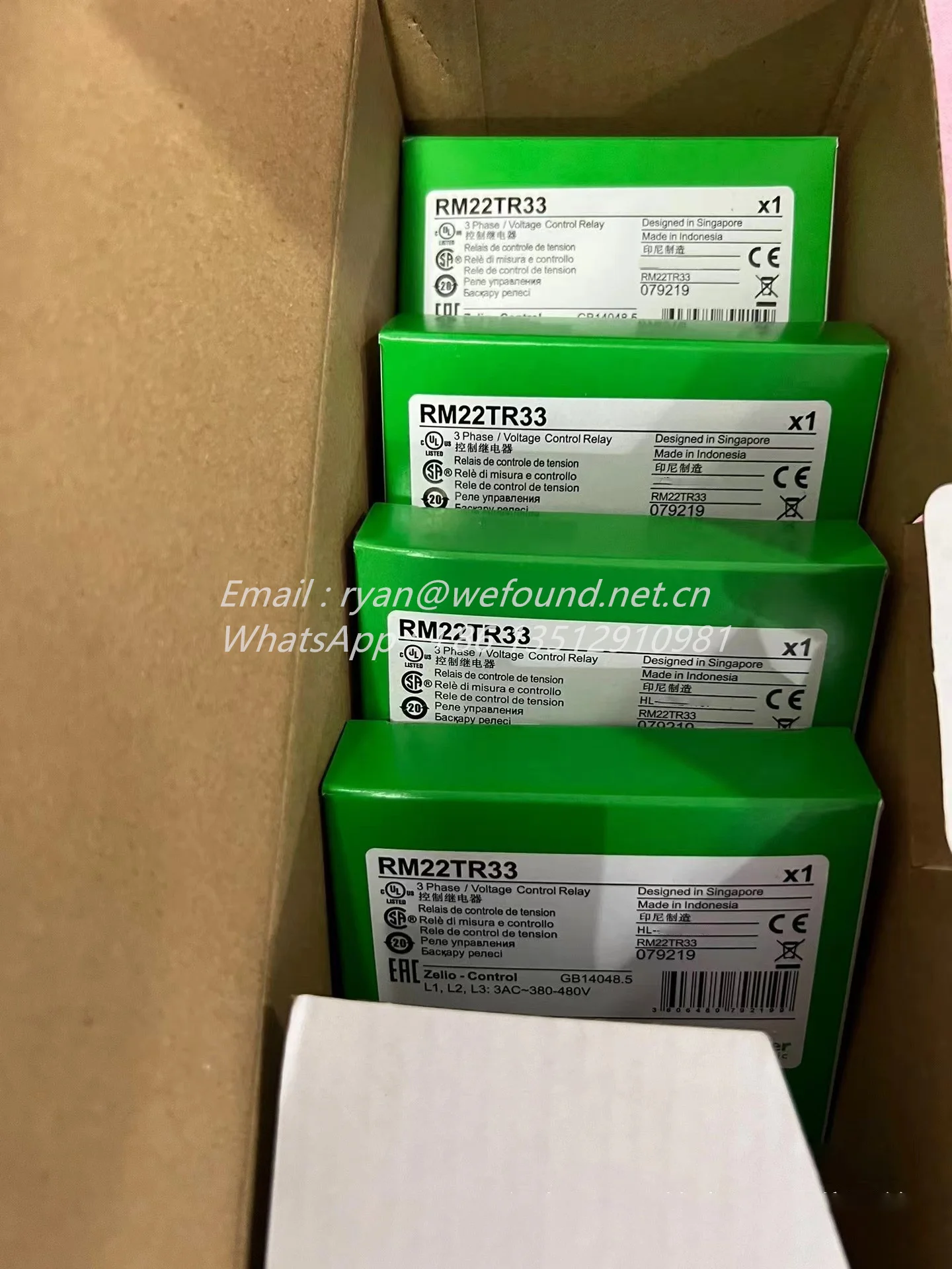 RM22TR33 Modular 3-phase control relay, 8 A, 2 CO, 380...480 V AC, 079219