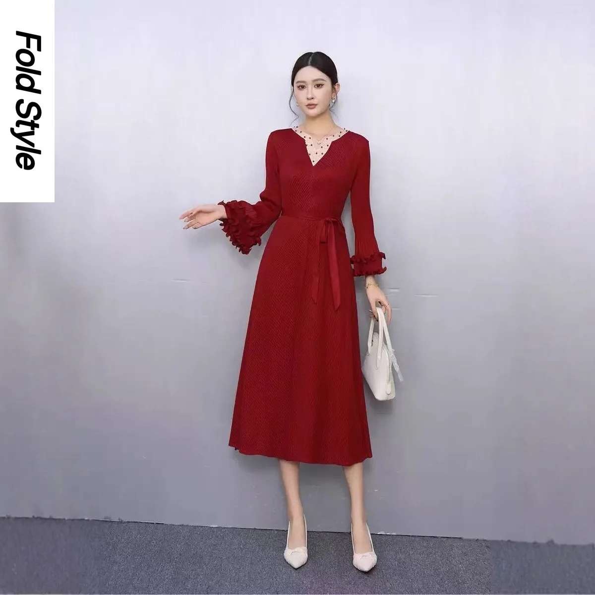 

Miyake African Fish Scale Pleated 2025 Loose Dress Fashion Bead Temperament Elegant Women's Long Dress