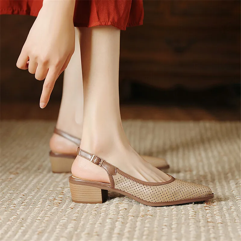 2023 New Fashion Casual Sandals Pointed Toe Summer Sandals Hollow Out Shoes Chunky Heels Sandals for Women Zapatos De Mujer