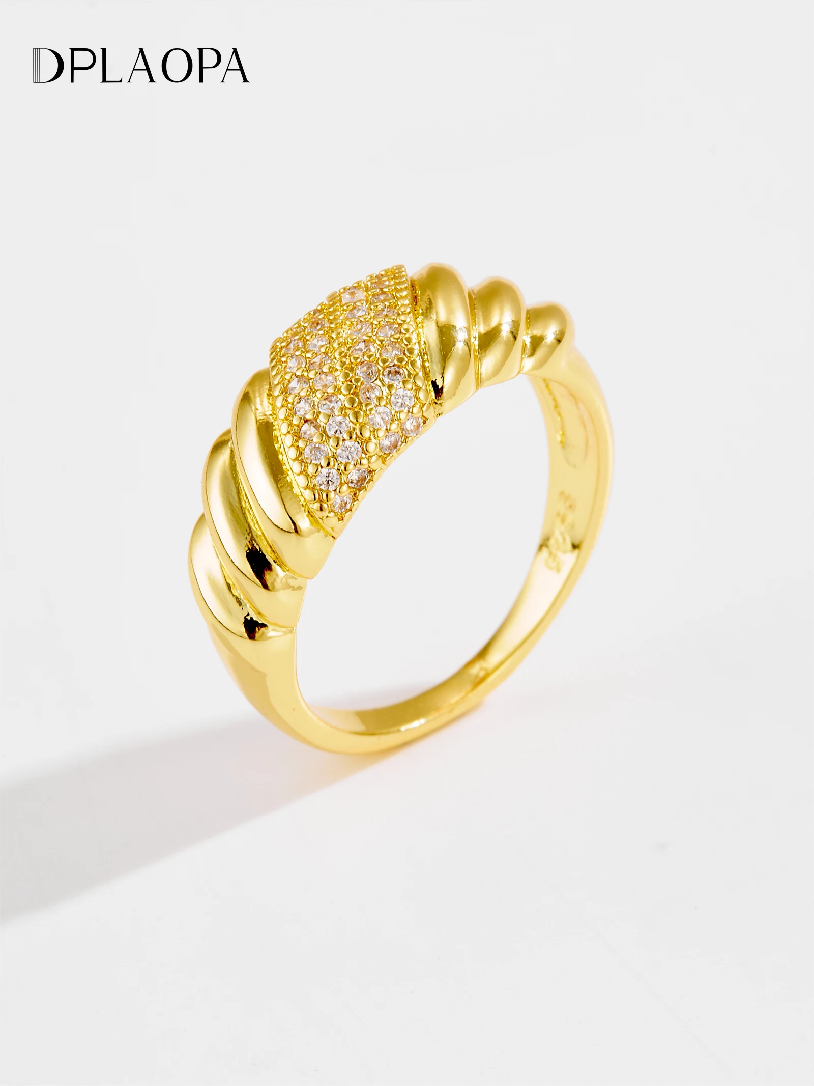 

DPLAOPA стерлингового серебра 925 пробы с текстурой CZ циркон толстое кольцо 2025 Роскошное изысканное модное вечернее женское ювелирное изделие в подарок на годовщину