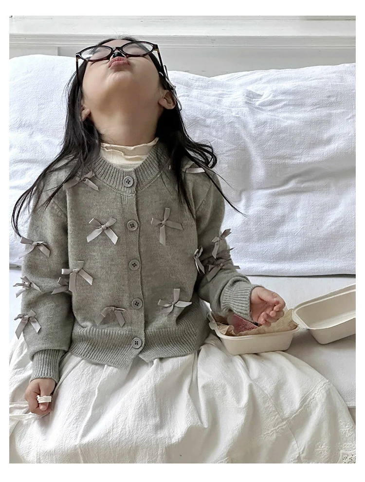 Elegante Schulmädchen-Baumwollpullover in Grau mit Schleifen für Mädchen, Kinder-Strickwaren, Mode für den Herbst, Teenager-Baby-Strickkleidung – Detail 9
