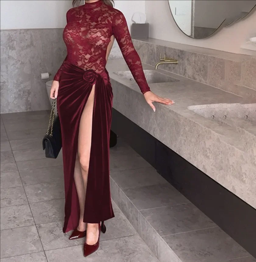 DSMTRC Abito lungo senza schienale a maniche lunghe Vino rosso O Collo Sheer Slit Club Party Abiti lunghi Donna Patchwork di pizzo Velluto Abito maxi sexy