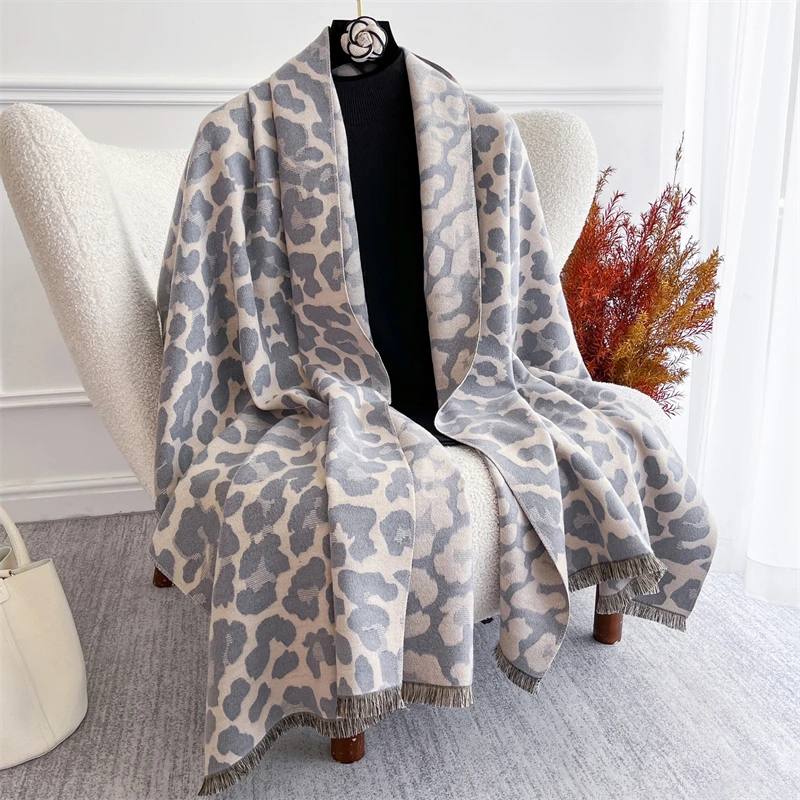 2025 Winter Scarf for Women Leopard Print Warm Pashmina Shawls Thick Cashmere Blanket Lady Elegant Poncho Chunky Stoles Bufanda