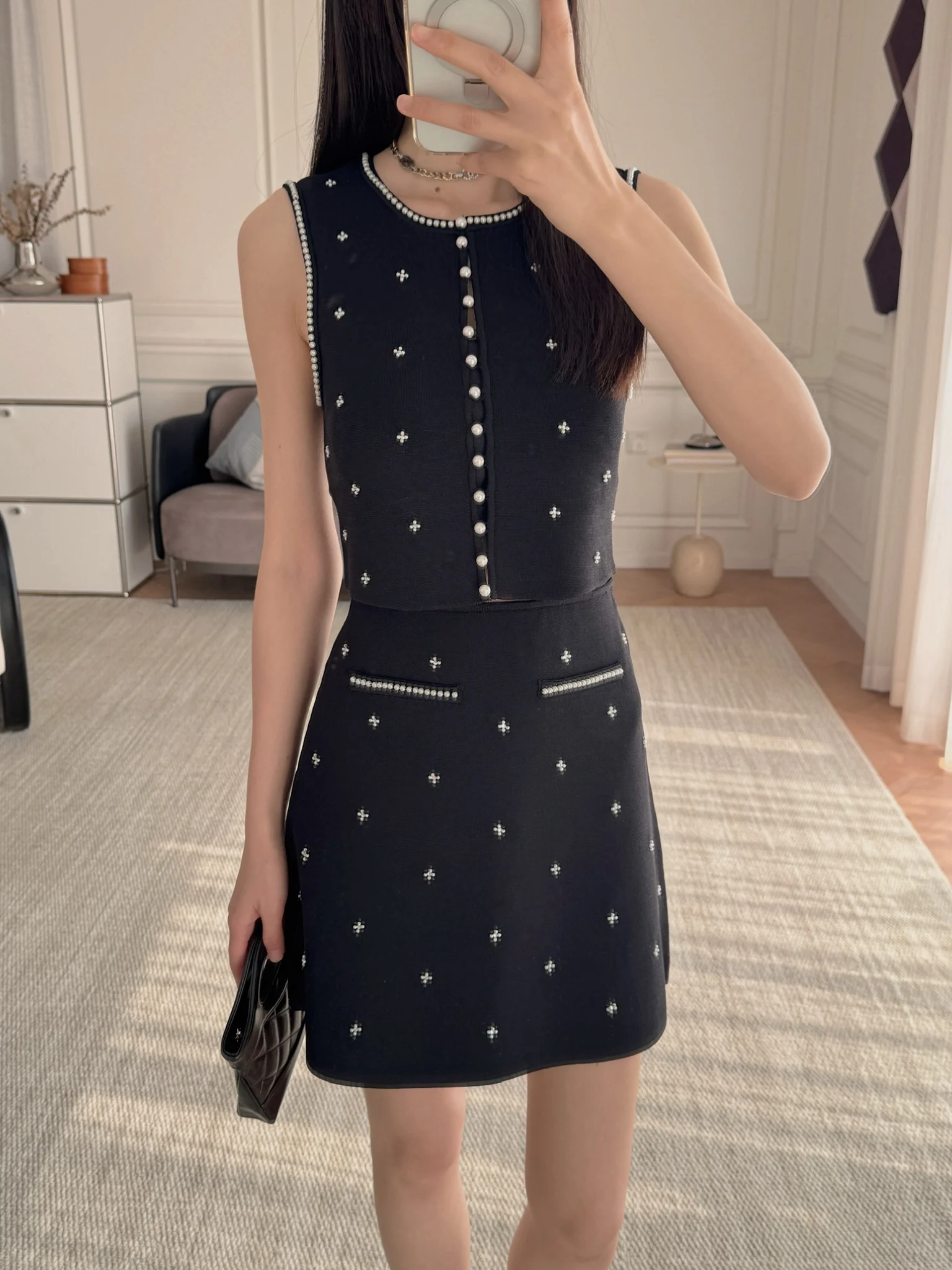 

Ele Pearl Embellied Knitted Vest And Skirt Set round Ne Svel Heavy Embroidery Simplici And Elegance Blend