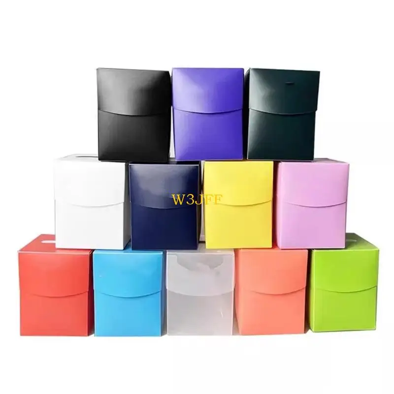 

W3JF Compact Trading Card Case Case защищает карты нескольких размеров с использованием переработанного полипропиленового