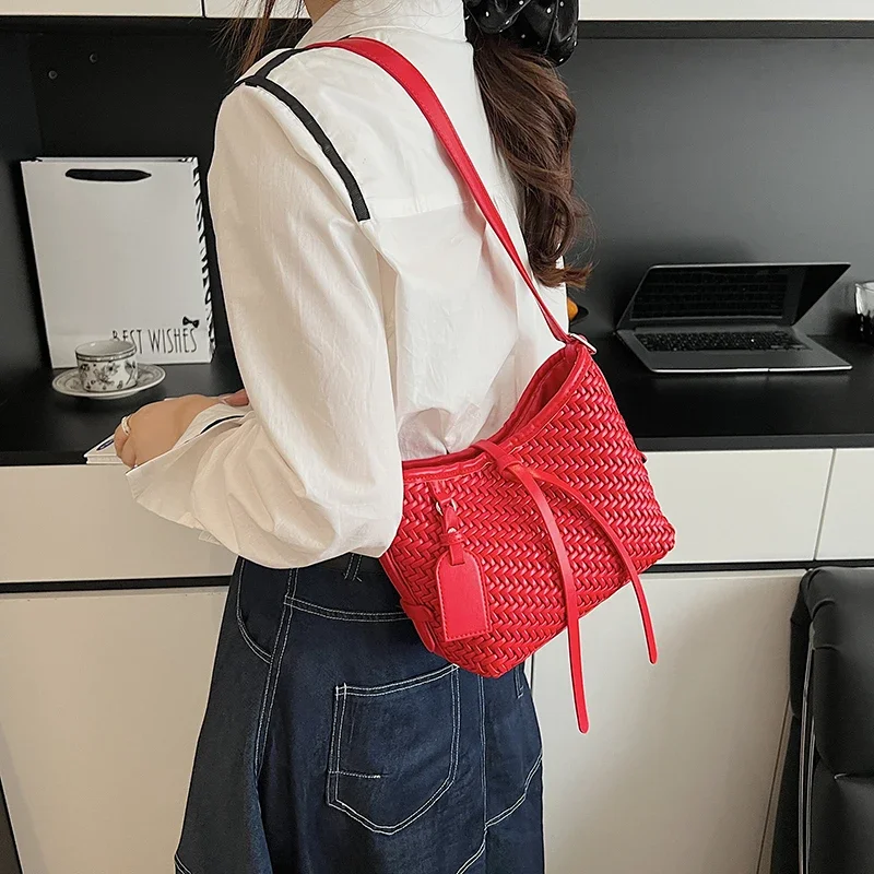 

Luxury Brand Ladies Shoulder Bag Leather Handcrafted Elegant Classic Design By Famous Designer Popular Use