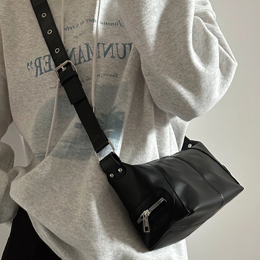 2024 New Trend Punk Women Shoulder Bags Y2K Fashion Moto Style Crossbody Bolsa Feminina Individuality Street Messenger Bag