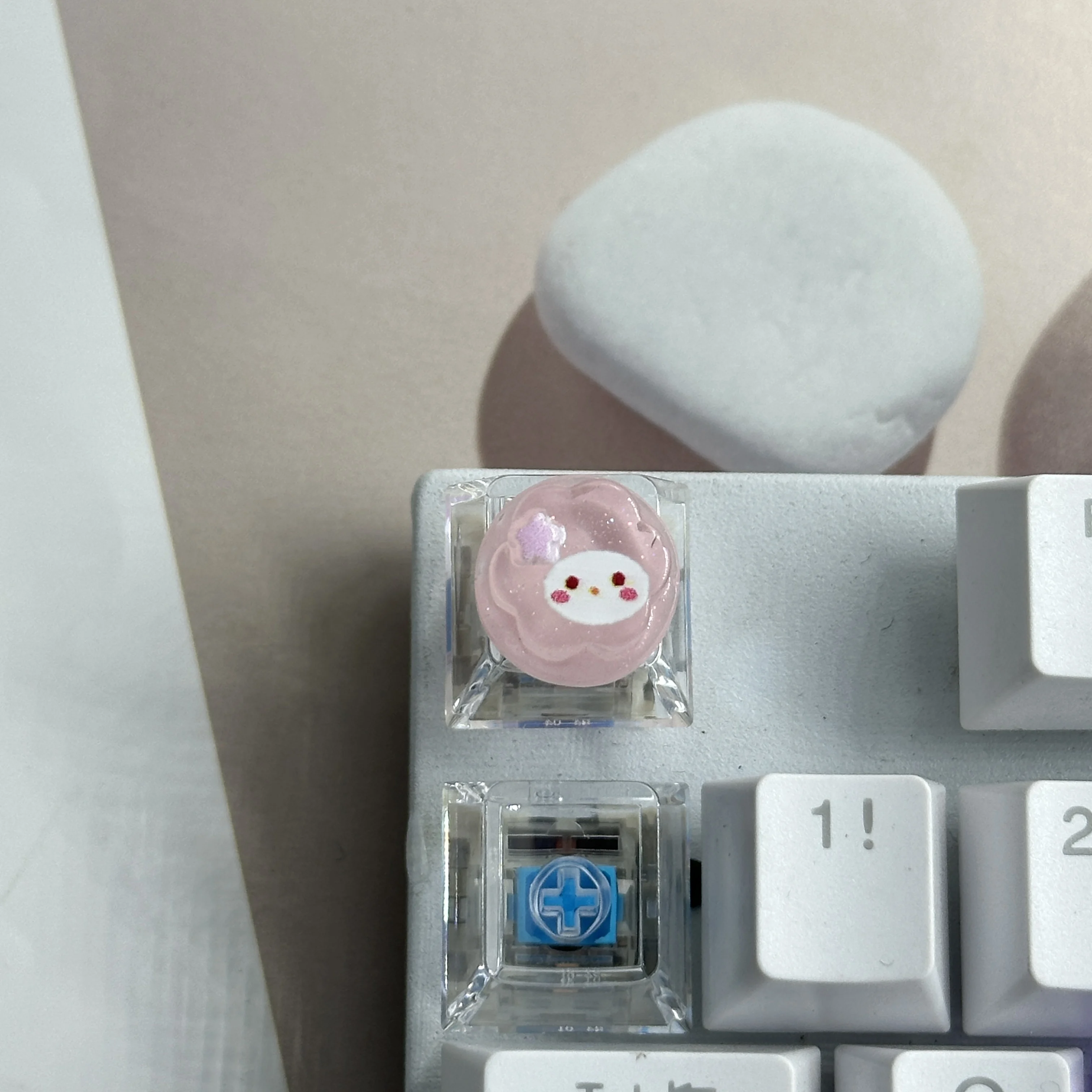 New Cartoon Cute Translucent Cute Cross Axis Mechanical Keyboard Keycaps Female Love Kuromi Customized ESC WASD Keycaps