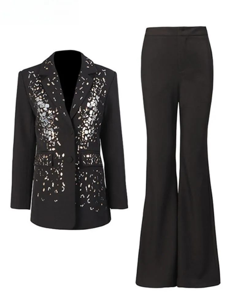 

Женские черные брючные комплекты Деловой костюм с металлической аппликацией Блейзер и расклешенные брюки Рабочая одежда из двух предметов костюм