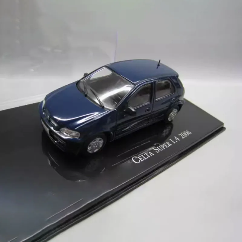 

IXO 1:43 Scale CELTA SUPER 1.4 2006 Alloy Car Model Classic Adult Collection Souvenir Gift Static Display Toy Ornament
