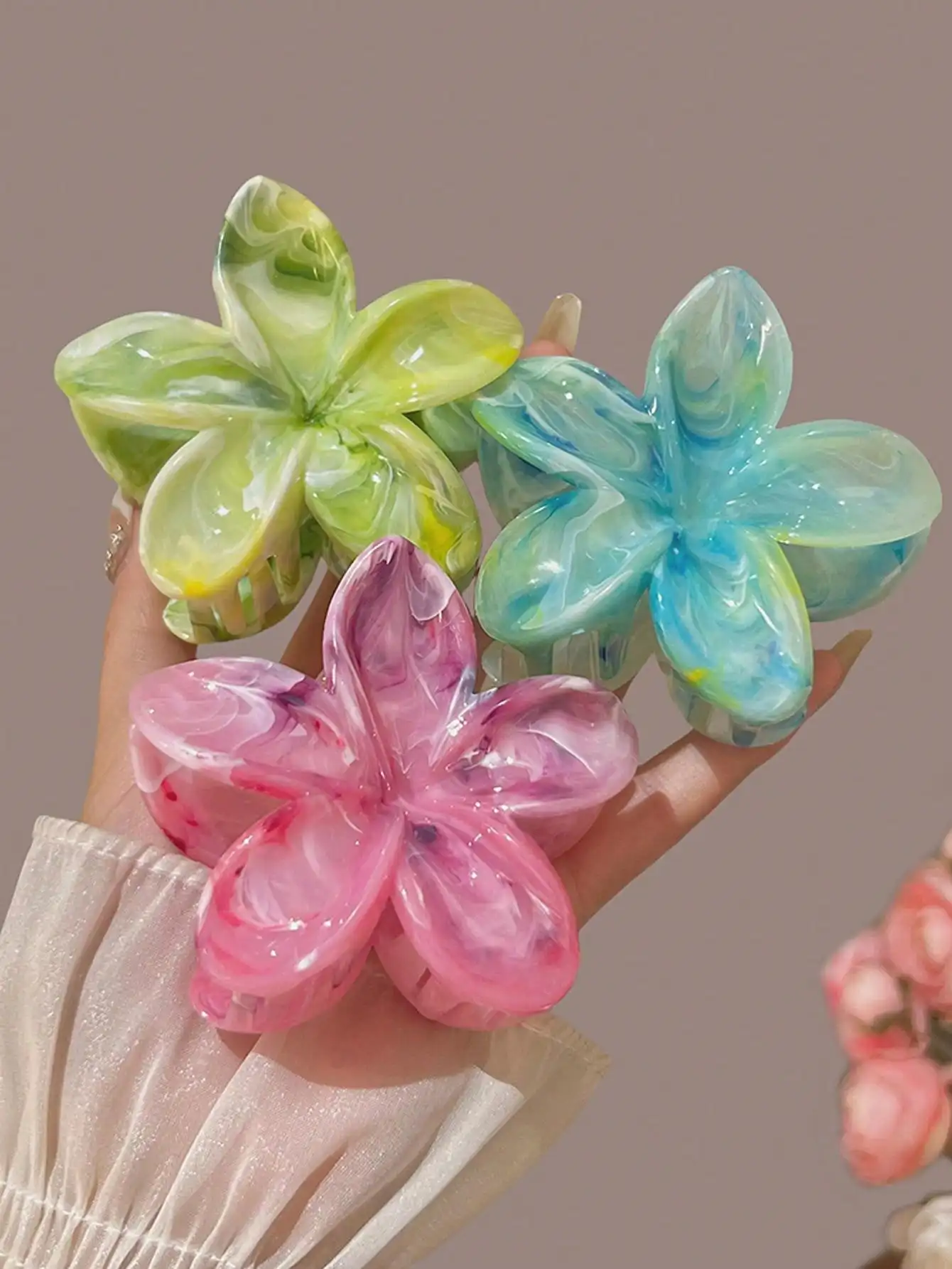 2-3pcs Women's Gradient Color Flower Pattern Large Size Lightweight Plastic Hair Clips