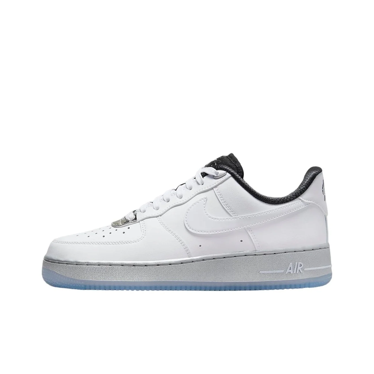 

Женские кроссовки Nike Air Force 1 '07 Se White Chrome DX6764-100