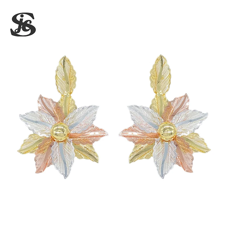 

Dubai Fashion Jewelry Women Multicolour Earrings Flower Shape Elegant Clip Earrings For Women Daily Wear Normal Dinner