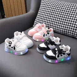 Zapatos de tablero luminosos para niños y niñas, zapatos informales intermitentes, zapatos de dibujos animados para niños pequeños, fondo suave