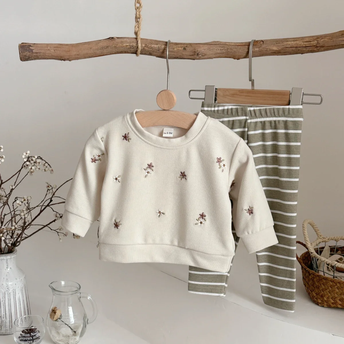 

Комплекты детской одежды: осенний повседневный комплект из 2 предметов для девочек, милый комплект с цветочной вышивкой (топ + брюки), 1-3 года