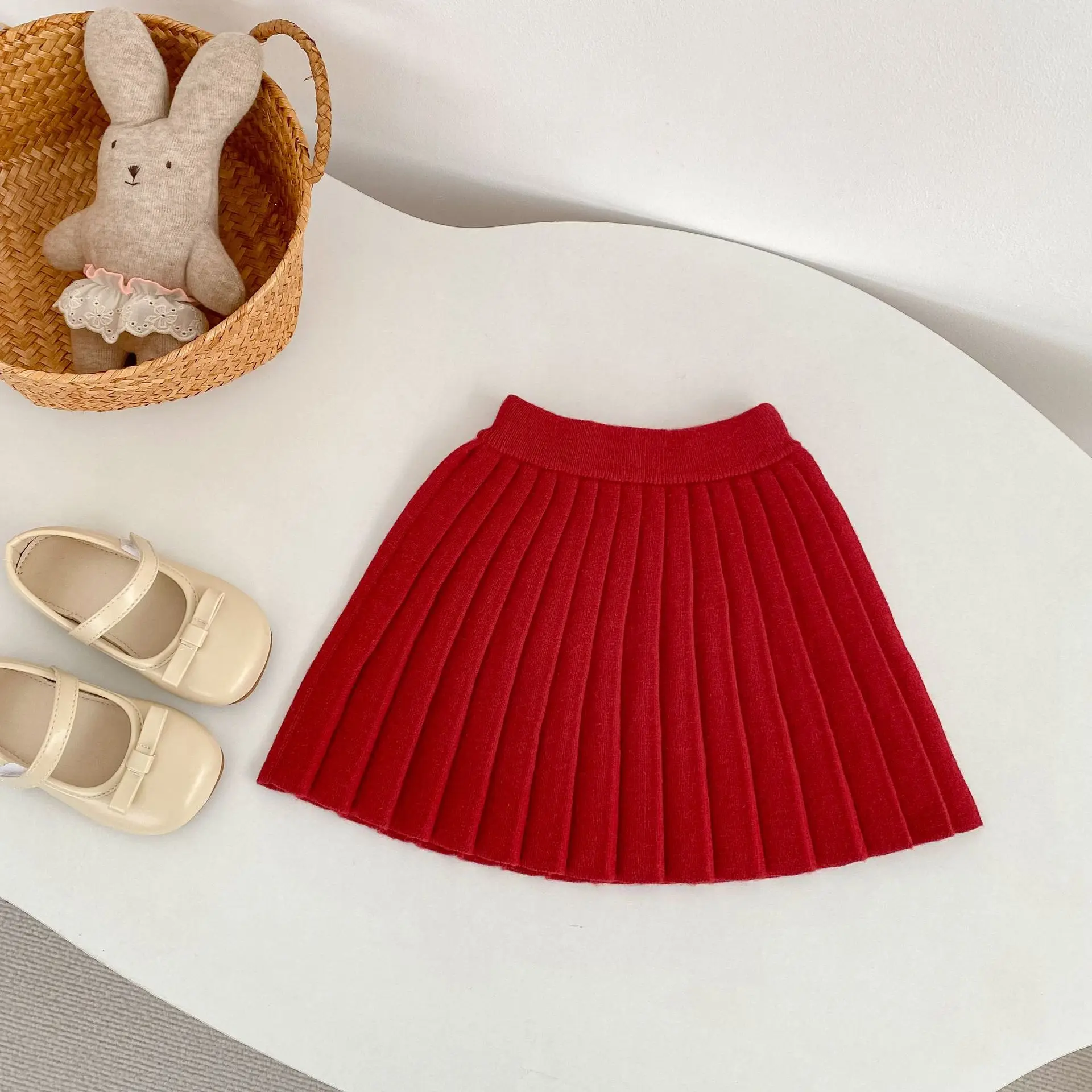 Shirt 2026 New British Spring and Autumn Children Sweater for Girls Knitted Pleated Half Solid Color A-line Skirt