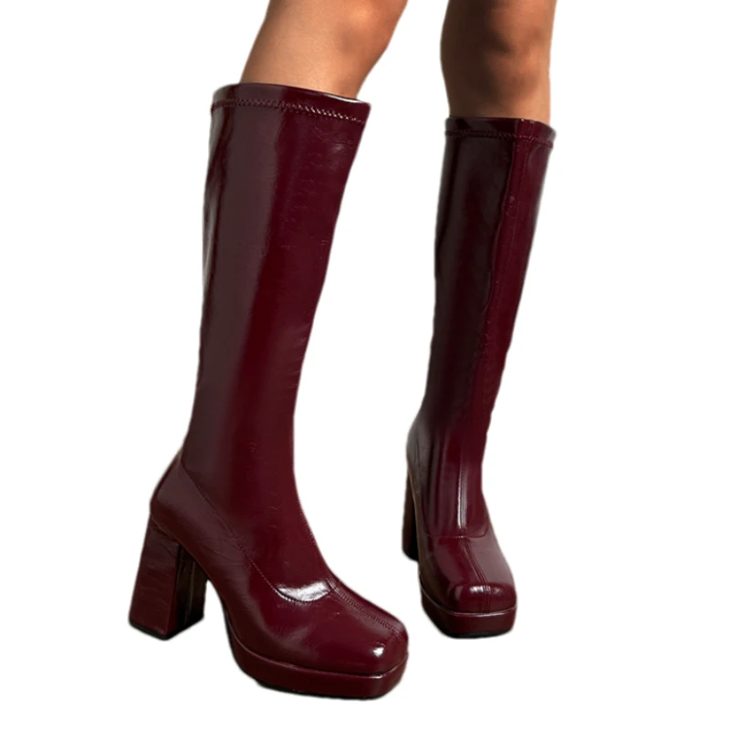 أحذية عالية للنساء عالية الكعب موضة حذاء برقبة للركبة مكتنزة مصمم أحذية الشتاء الأنيقة 2025 مضخات جديدة فاخرة Mujer بوتاس