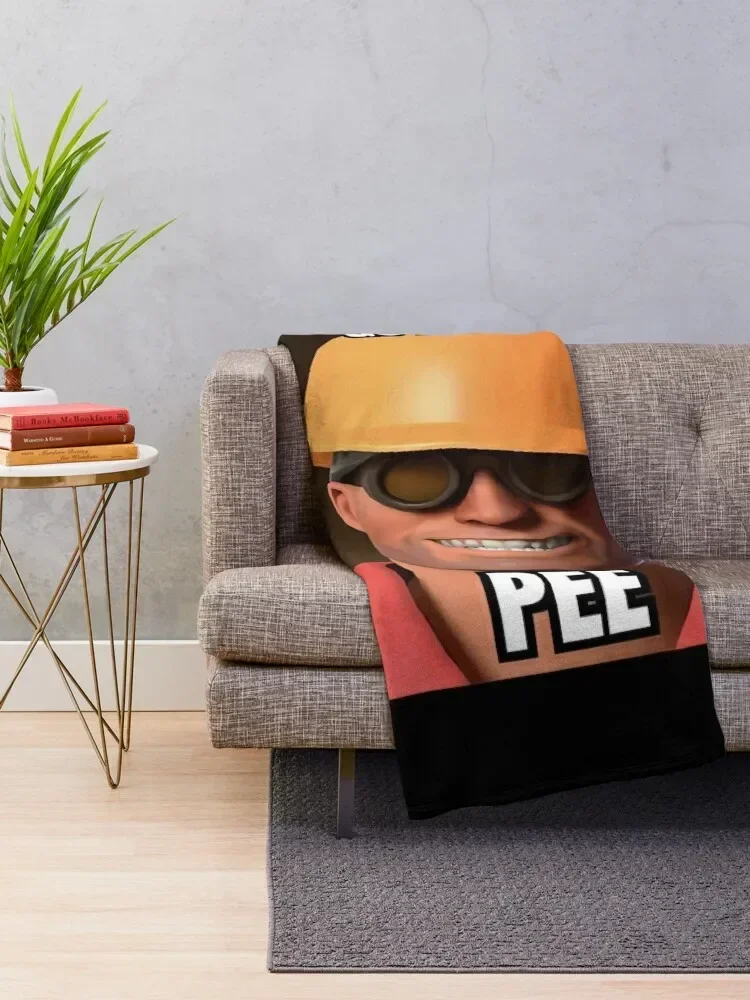 TF2 - Go Ahead Pee Classic . Throw Blanket Bed covers Decorative Sofas Blankets