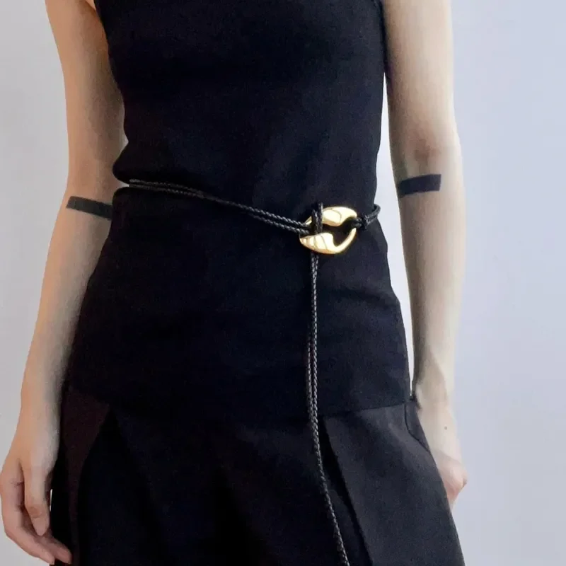 Premium sense simple women's strap necklace women's metal niche design fashionable retro sweater belt