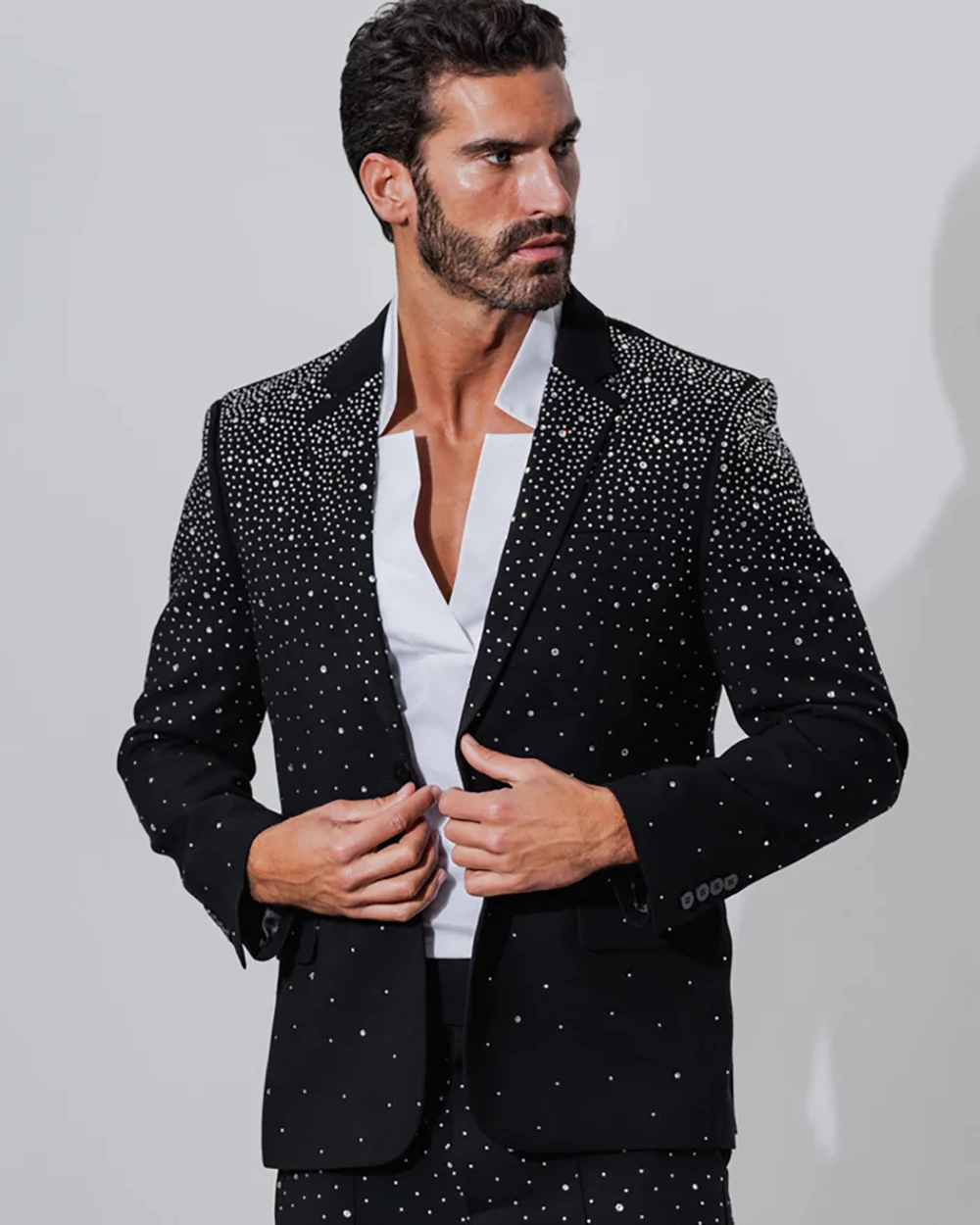 Klassieke Hot Fix Wedding Suits Voor Bruidegom Notched Revers Single Breasted Tuxedos 2 Stuks Jas Broek Avondfeest Prom Aangepaste