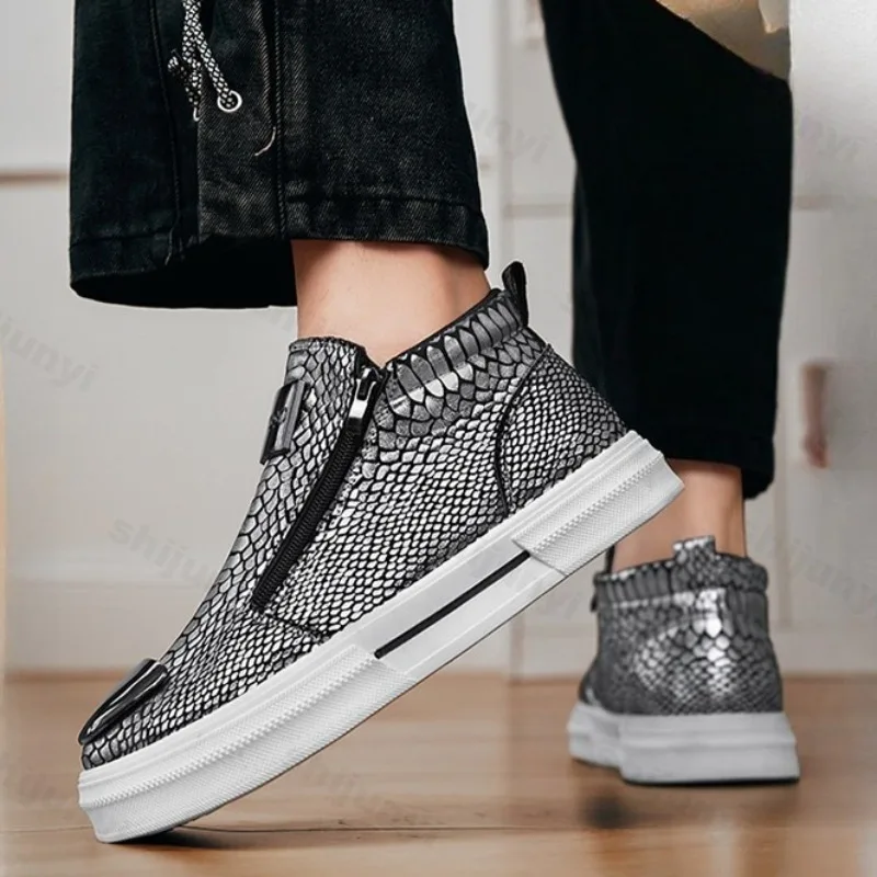 2025 خريف جديد المتخصصة تصميم عالية أعلى سميكة سوليد أحذية كاجوال للرجال موضة الاتجاه تنوعا مريحة عدم الانزلاق أحذية بوت قصيرة #1