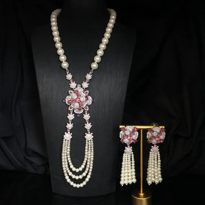 

Винтажный ювелирный набор Guochaofeng: двухслойная цепочка для свитера с глазурованными жемчужинами, изысканное универсальное ожерелье с цветами и серьги