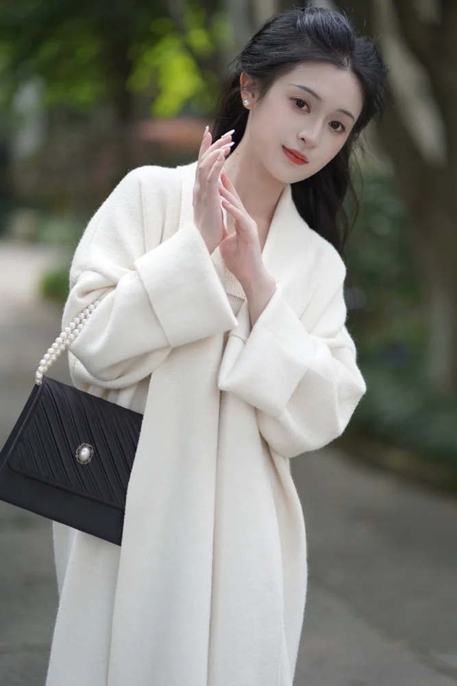 

Coats For Elegant Women Leather Trench Coat Decoration Large Wrinkled Gradient Early Elastic Fiber Comfortable Cinched Splice