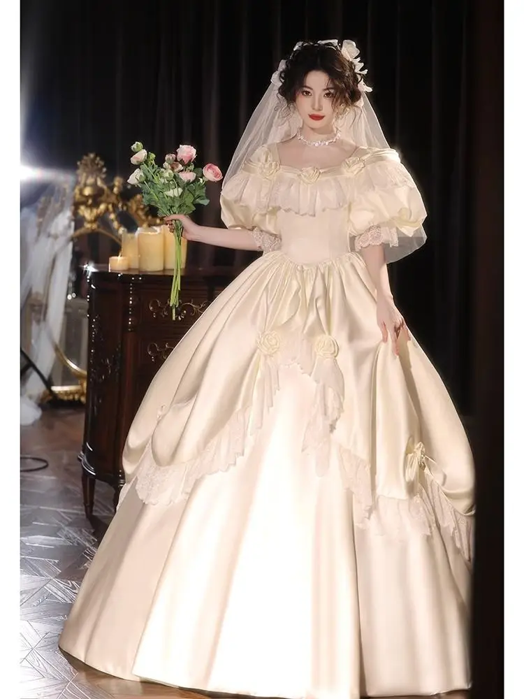 White Vintage Satin Light Wedding Dress for Bride 2024 New French Style Main Yarn Small Women Advanced Texture