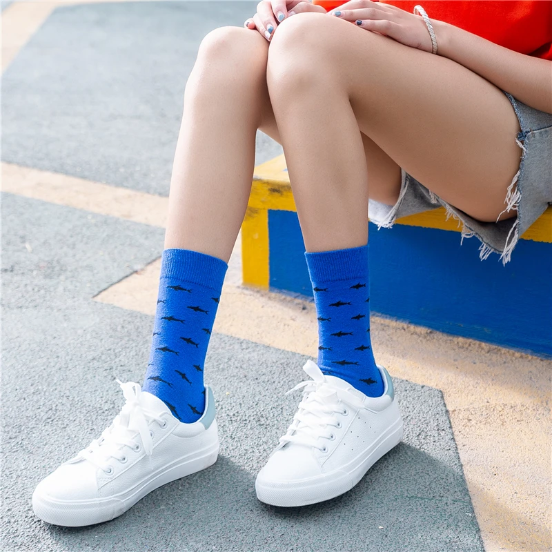 Women\'s Japanese Colorful Cartoon Mid Tube Socks Unisex Cute Funny Happy Heart Avocado Flamingo Red Lip Sokken Gift
