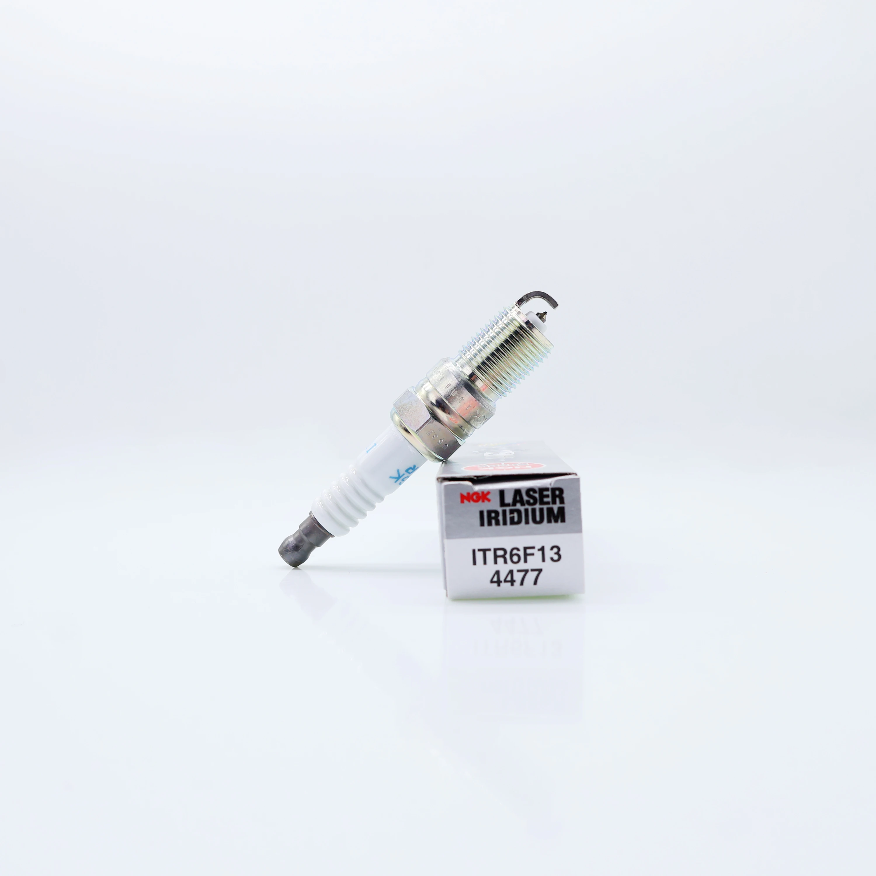NGK Laser Iridium Spark Plug ITR6F13 4477 Original Genuine Product for FORD,VOLVO,MAZDA OEM:1315691,30777349,31216297,31216525