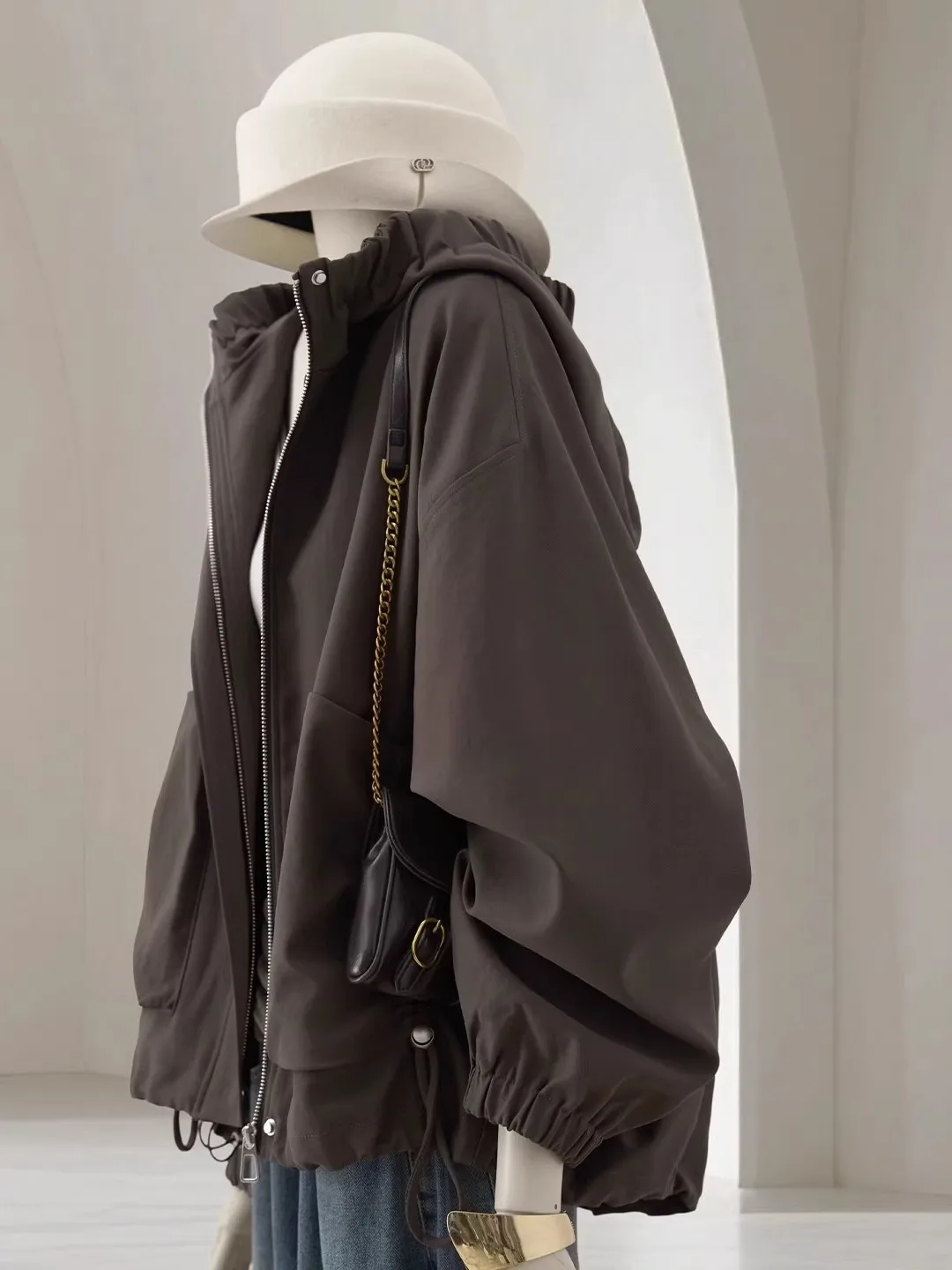 

Loose Fit Hooded Jaet ex American Retro Sle Windproof Long Sve Zipper Closure Casual Outerwear for Spring Season