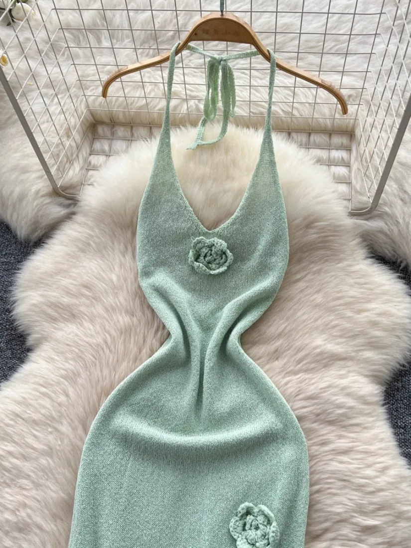 フォームリナ花柄ニットホルターネックストラップドレスヨーロッパ風INSピュアディザイアホットガールデザインセンススリット入りウエストシェイプマキシドレスガウン