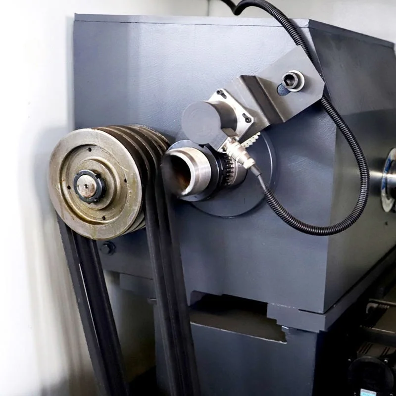 أداة آلة مخرطة CNC أوتوماتيكية عالية الدقة CK6132 أفقية 220 فولت سيمنز GSK سرير مسطح حاجز توجيه صلب يتضمن Tailstock