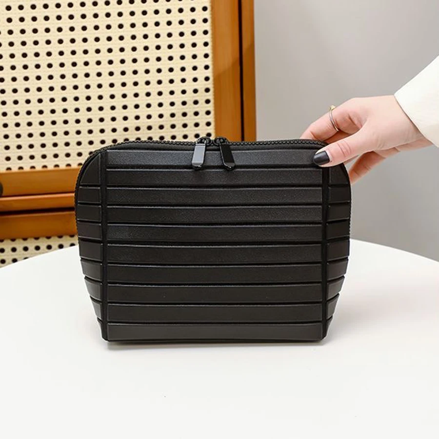 1pcs Striped PVC Storage Bag Large Capacity Outdoor Travel Toiletries Organizer Pouch Portable Travel Cosmetic Bag